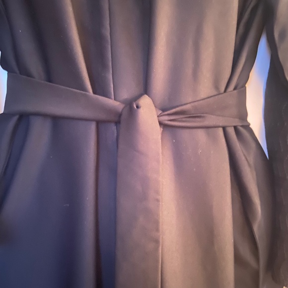 Nukhbaa Premium Abaya from Dubai - Picture 6 of 9